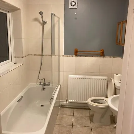 Lovely 2 Bed House Apartment In Boston Towncentre Exterior photo