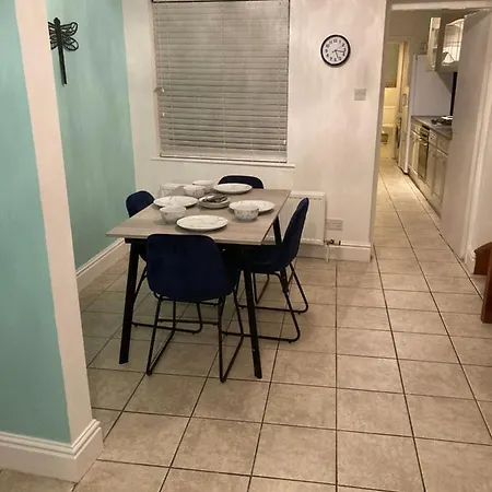 Lovely 2 Bed House Apartment In Boston Towncentre Exterior photo