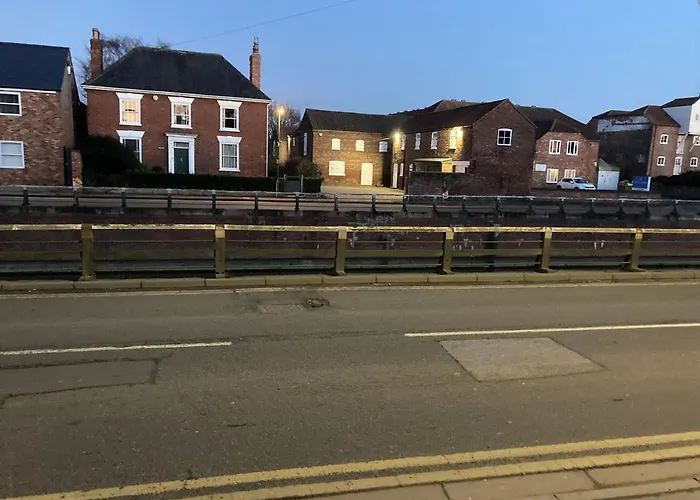 Lovely 2 Bed House Apartment In Boston Towncentre