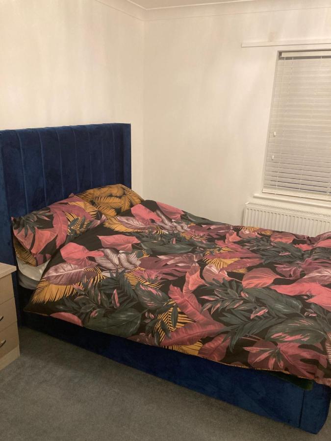 Lovely 2 Bed House In Towncentre * Boston